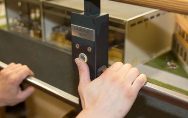 Content Schweiz Schokoladenfabrik Knopfdruckaktion