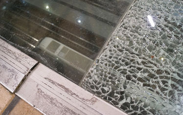 WB 01 2020 Nr 1008 Glasbruch