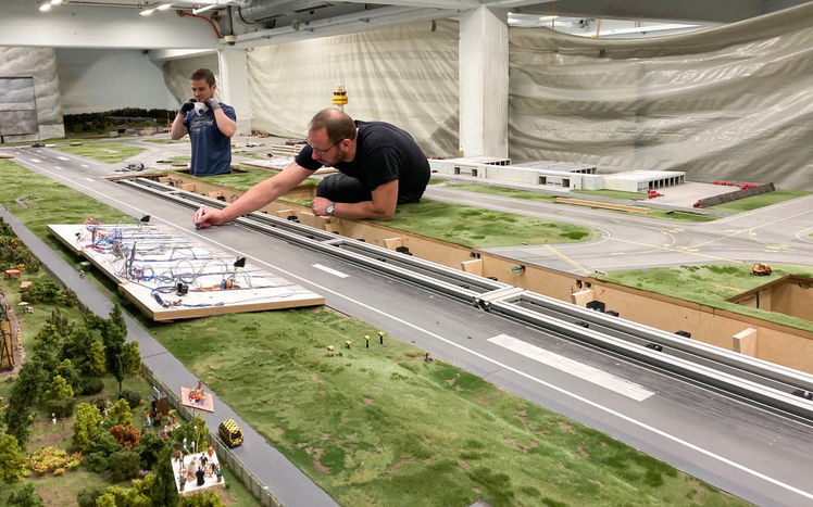 Wb 06 kw 45 2020 n 1045 flughafen