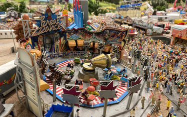 Wb 05 kw 47 2020 n 1047 Karussell