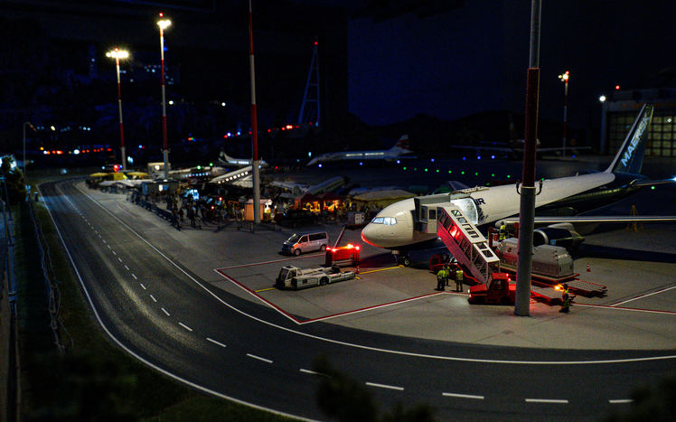 Flughafen rollfeld flugzeug