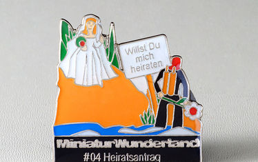 Pins 07 04 Heiratsantrag