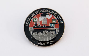 Spendenpin 122016