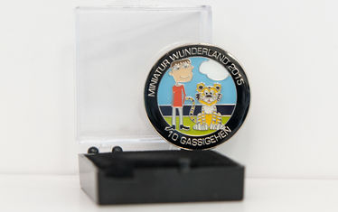 Spendenpin 102015