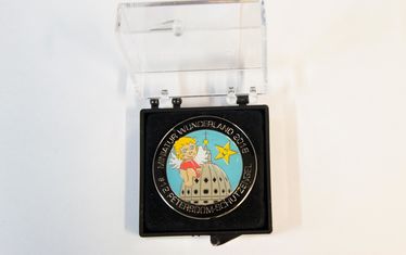 Spendenpin 122018