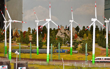 Wb 02 Kw 28 2013 Nr 663