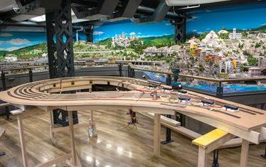 Wb 04 kw 14 2021 n 1067 schattenbahnhof rio