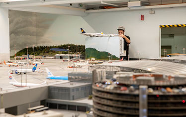 Wb 07 kw 21 2022 n 1126 airport