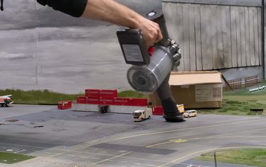 Wb 05 kw 35 2022 n 1140 airport brand