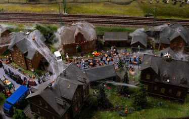 Wb 01 kw 42 2023 n 1199 halloween