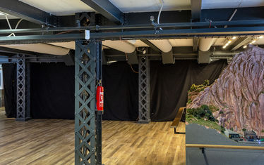 Wb 09 kw 16 2024 n 1225 monaco vorhang