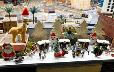 Wb 07 kw 47 2025 n 1308 xmas lasvegas